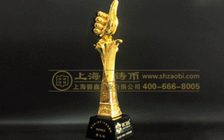 上海金属奖杯价格有哪些因素来决定呢？看看怎么说