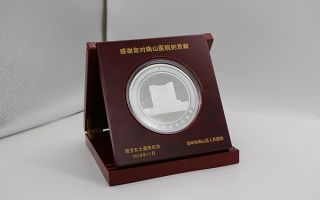 银币定做有哪些特点和意义？