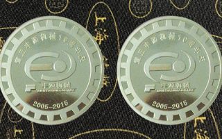 定制纯银胸章需要多少钱？「锻鑫金银」是这样回答的