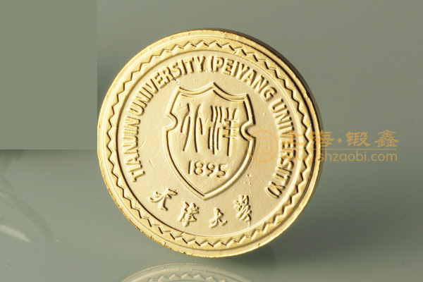 学校徽章设计