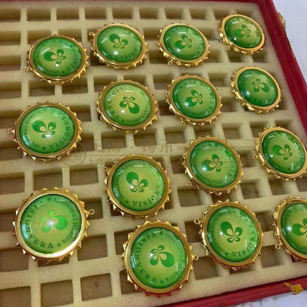 如何制作徽章